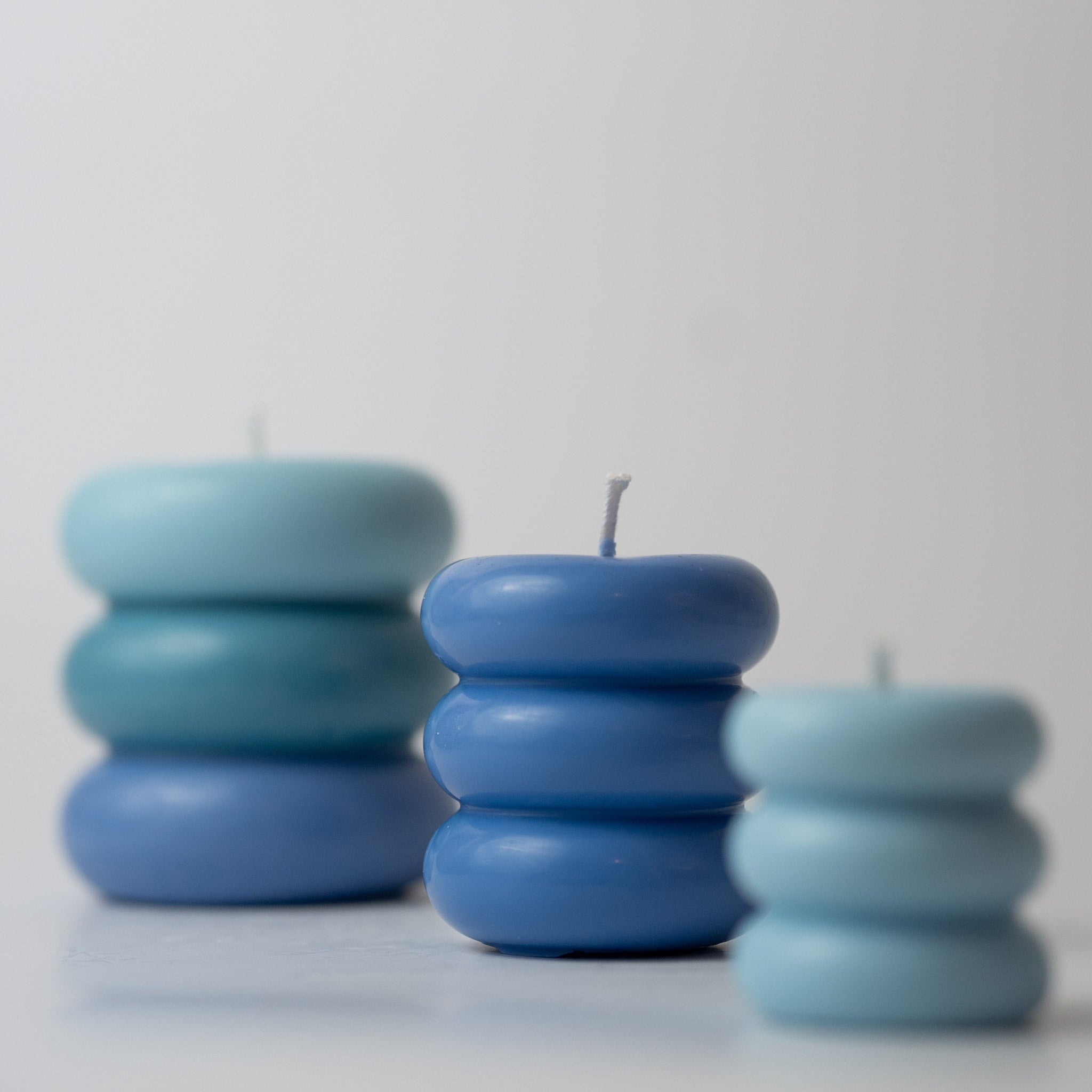 Bubble Stack Kerze blau